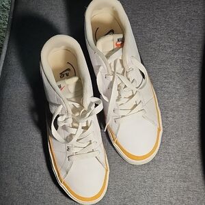 Nike White and Gold Sneakers